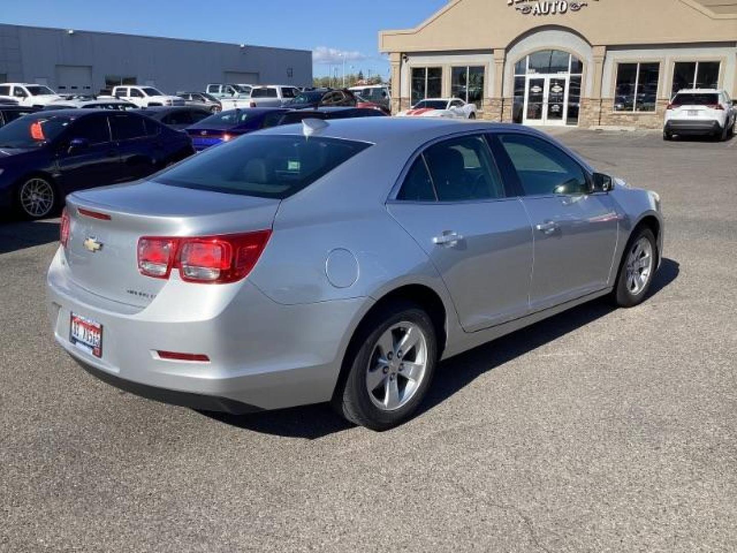 2016 Chevrolet Malibu Limited 1LT (1G11C5SA0GF) with an 2.5L L4 DOHC 16V engine, 6-Speed Automatic transmission, located at 1235 N Woodruff Ave., Idaho Falls, 83401, (208) 523-1053, 43.507172, -112.000488 - Photo#4