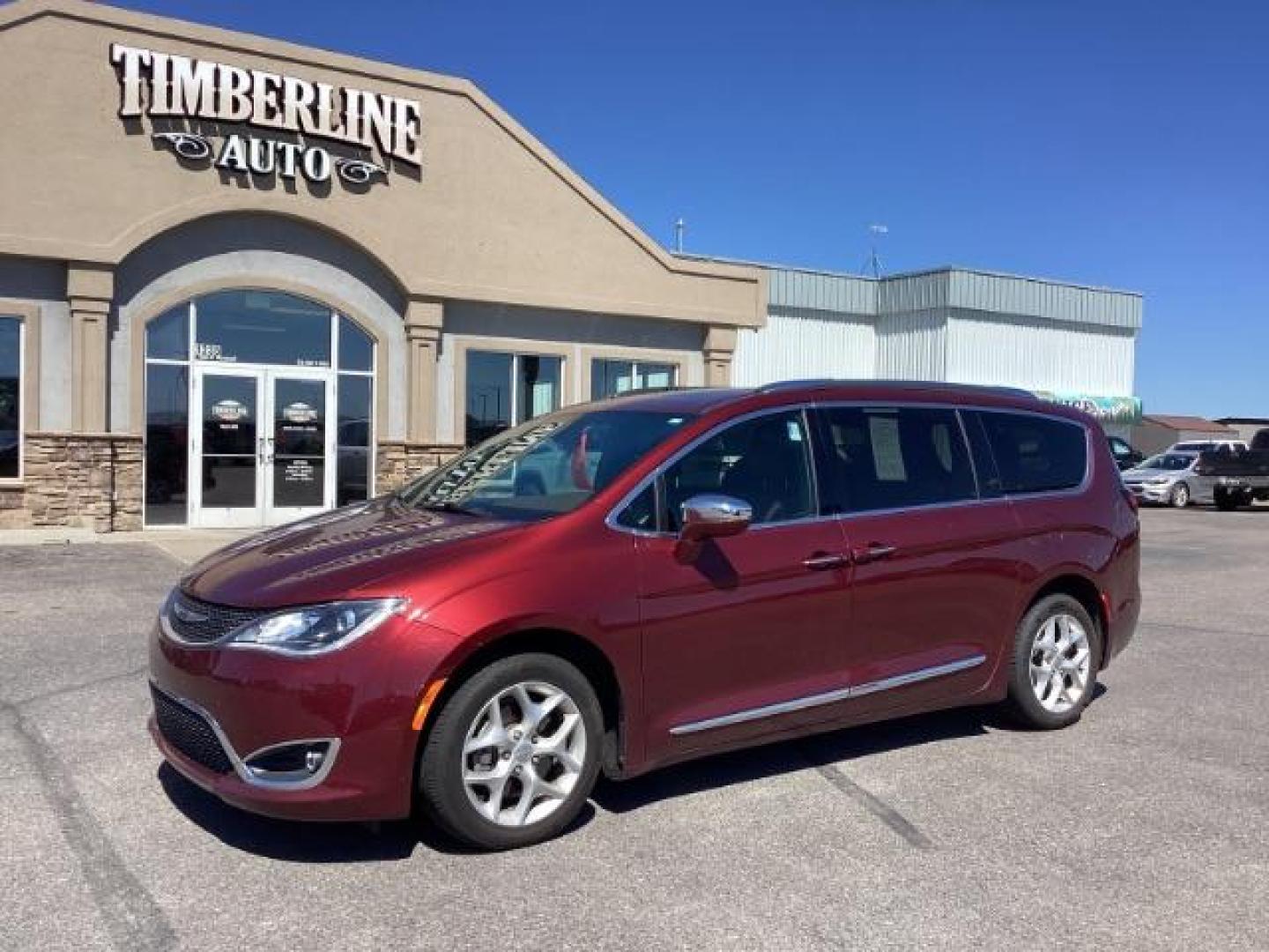 2020 Velvet Red Pearl Coat /Black, premium leather Chrysler Pacifica Limited (2C4RC1GG5LR) with an 3.6L V6 DOHC 24V engine, 9-Speed Automatic transmission, located at 1235 N Woodruff Ave., Idaho Falls, 83401, (208) 523-1053, 43.507172, -112.000488 - Photo#0