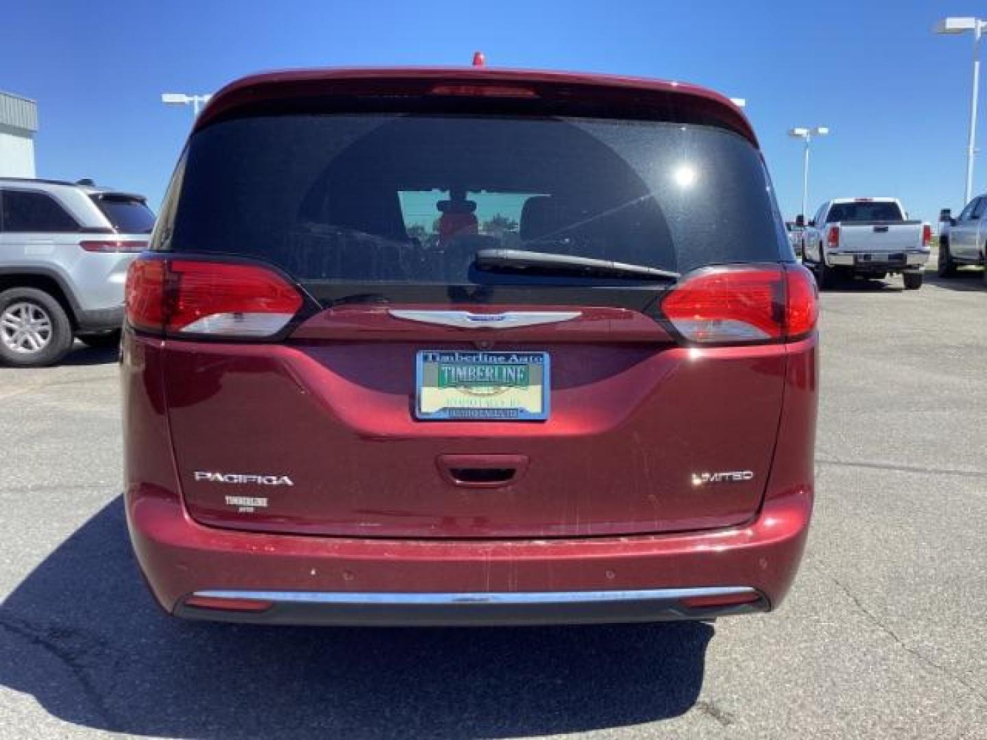 2020 Velvet Red Pearl Coat /Black, premium leather Chrysler Pacifica Limited (2C4RC1GG5LR) with an 3.6L V6 DOHC 24V engine, 9-Speed Automatic transmission, located at 1235 N Woodruff Ave., Idaho Falls, 83401, (208) 523-1053, 43.507172, -112.000488 - Photo#3