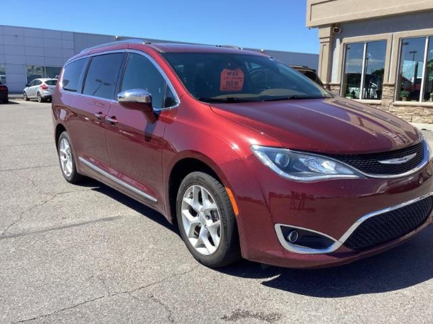 2020 Velvet Red Pearl Coat /Black, premium leather Chrysler Pacifica Limited (2C4RC1GG5LR) with an 3.6L V6 DOHC 24V engine, 9-Speed Automatic transmission, located at 1235 N Woodruff Ave., Idaho Falls, 83401, (208) 523-1053, 43.507172, -112.000488 - Photo#6