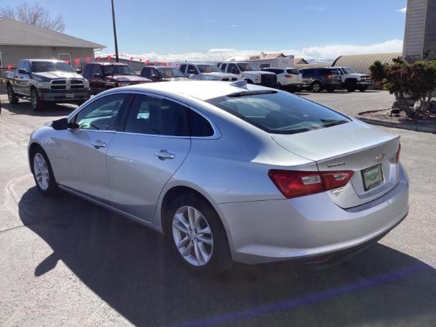 2016 Silver Ice Metallic /CLOTH Chevrolet Malibu 1LT (1G1ZE5ST5GF) with an 1.5L L4 DOHC 16V engine, 6-Speed Automatic transmission, located at 1235 N Woodruff Ave., Idaho Falls, 83401, (208) 523-1053, 43.507172, -112.000488 - Photo#3