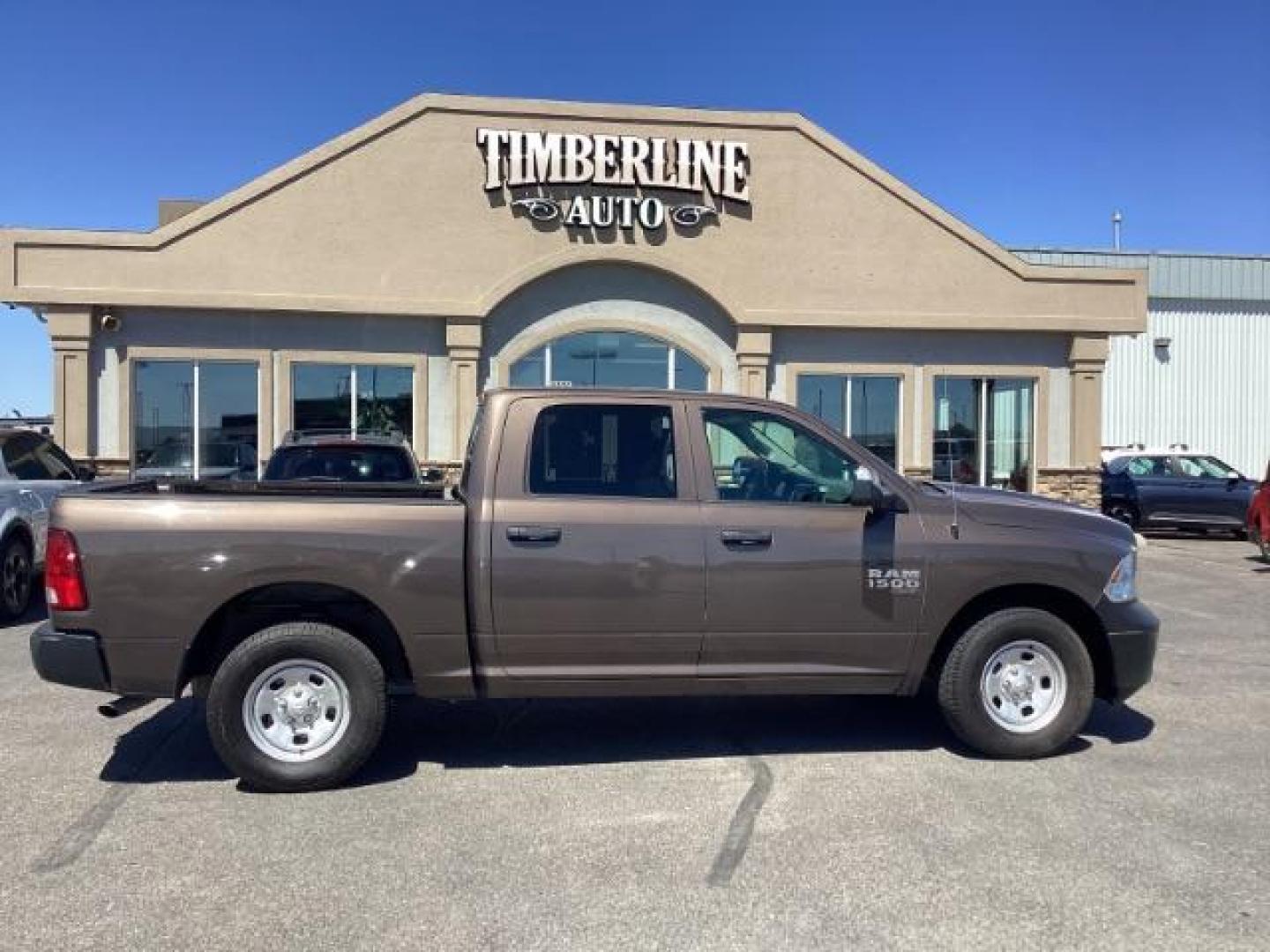 2019 BROWN /Black/Diesel Gray (Fleet), cloth RAM 1500 Classic Tradesman Crew Cab SWB 4WD (1C6RR7KG7KS) with an 3.6L V6 DOHC 24V FFV engine, 8-Speed Automatic transmission, located at 1235 N Woodruff Ave., Idaho Falls, 83401, (208) 523-1053, 43.507172, -112.000488 - Photo#5