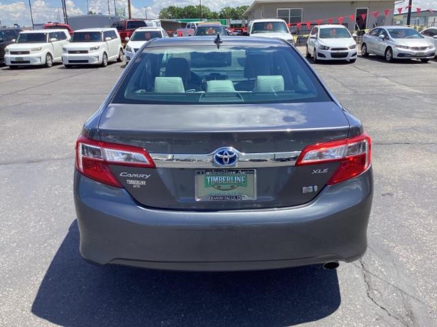 2013 GRAY /Light Gray Toyota Camry Hybrid XLE (4T1BD1FK0DU) with an 2.5L L4 DOHC 16V HYBRID engine, Continuously Variable Transmission transmission, located at 1235 N Woodruff Ave., Idaho Falls, 83401, (208) 523-1053, 43.507172, -112.000488 - Photo#2