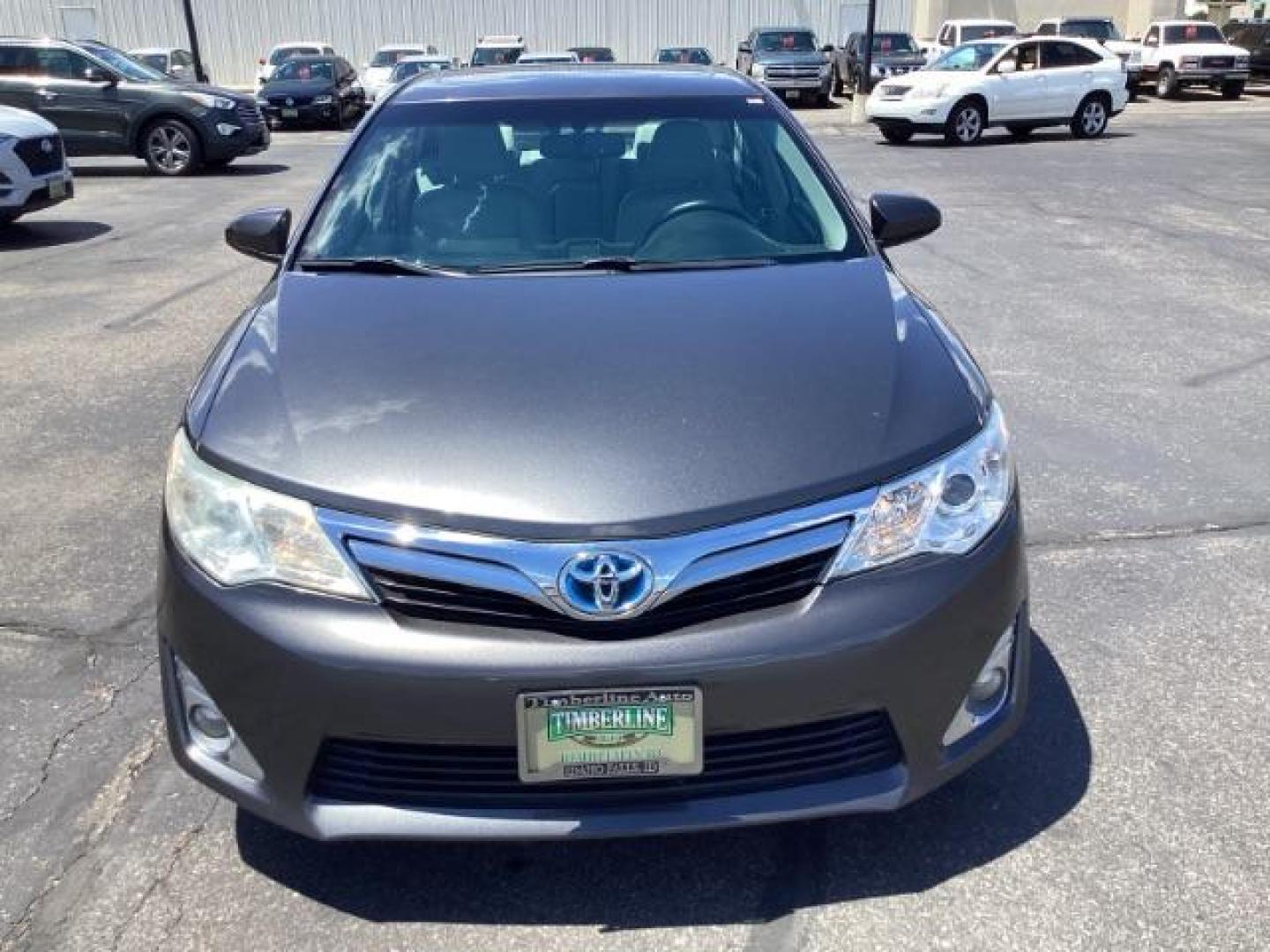 2013 GRAY /Light Gray Toyota Camry Hybrid XLE (4T1BD1FK0DU) with an 2.5L L4 DOHC 16V HYBRID engine, Continuously Variable Transmission transmission, located at 1235 N Woodruff Ave., Idaho Falls, 83401, (208) 523-1053, 43.507172, -112.000488 - Photo#6