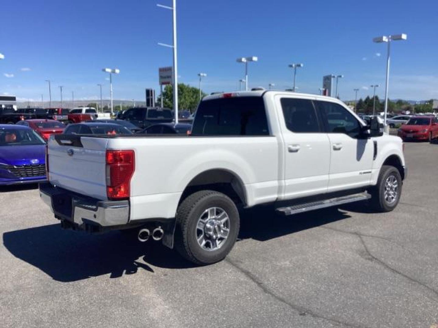 2020 WHITE /Black, leather Ford F-350 SD Lariat Crew Cab Long Bed 4WD (1FT8W3BT7LE) with an 6.7L V8 OHV 16V DIESEL engine, 6-Speed Automatic transmission, located at 1235 N Woodruff Ave., Idaho Falls, 83401, (208) 523-1053, 43.507172, -112.000488 - Photo#4