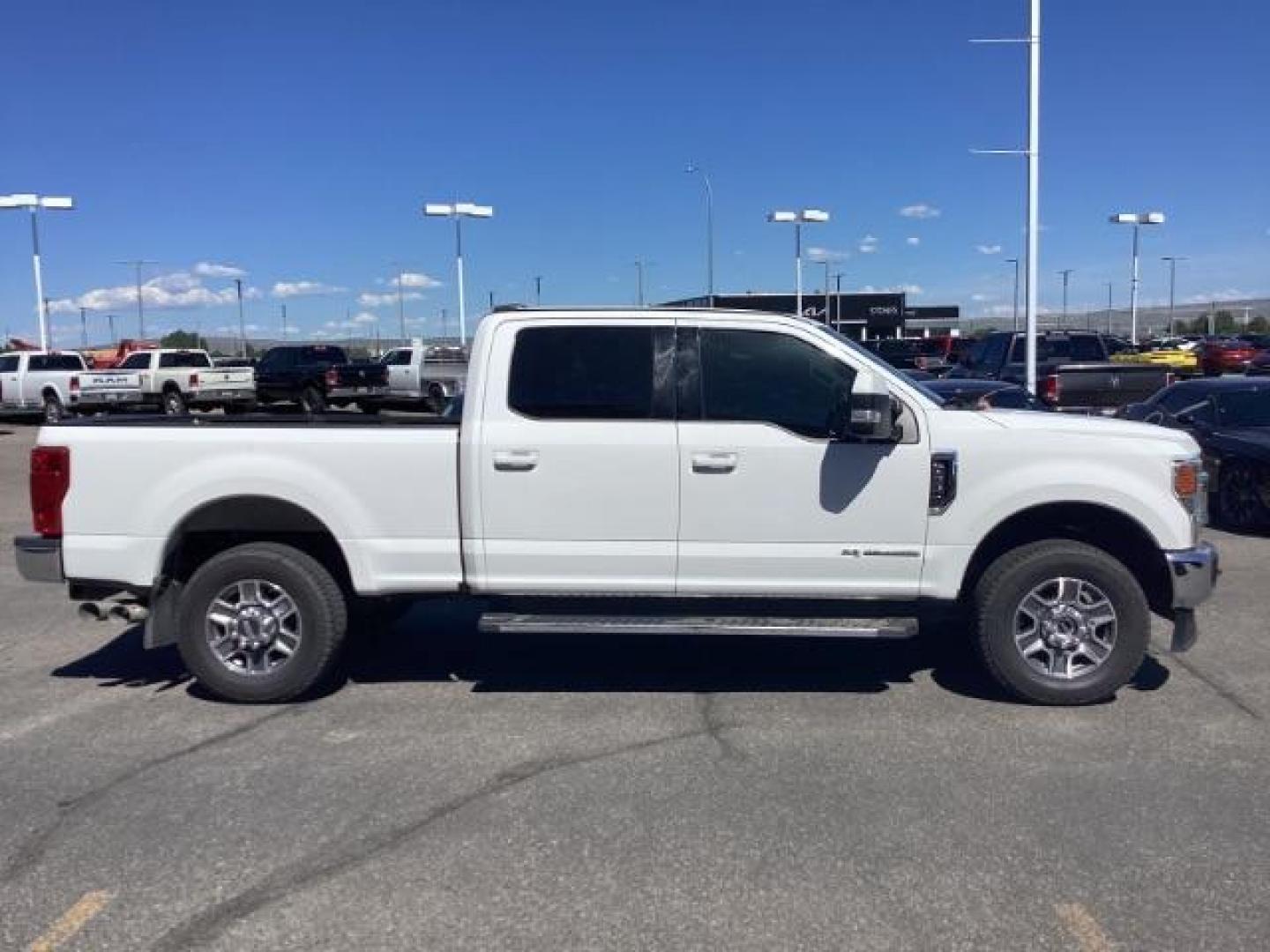 2020 WHITE /Black, leather Ford F-350 SD Lariat Crew Cab Long Bed 4WD (1FT8W3BT7LE) with an 6.7L V8 OHV 16V DIESEL engine, 6-Speed Automatic transmission, located at 1235 N Woodruff Ave., Idaho Falls, 83401, (208) 523-1053, 43.507172, -112.000488 - Photo#5