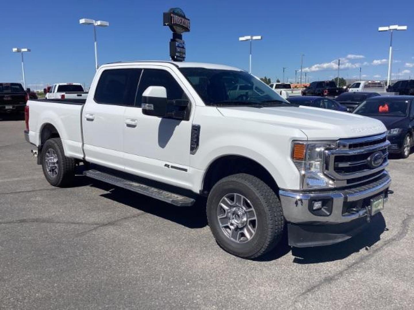 2020 WHITE /Black, leather Ford F-350 SD Lariat Crew Cab Long Bed 4WD (1FT8W3BT7LE) with an 6.7L V8 OHV 16V DIESEL engine, 6-Speed Automatic transmission, located at 1235 N Woodruff Ave., Idaho Falls, 83401, (208) 523-1053, 43.507172, -112.000488 - Photo#6