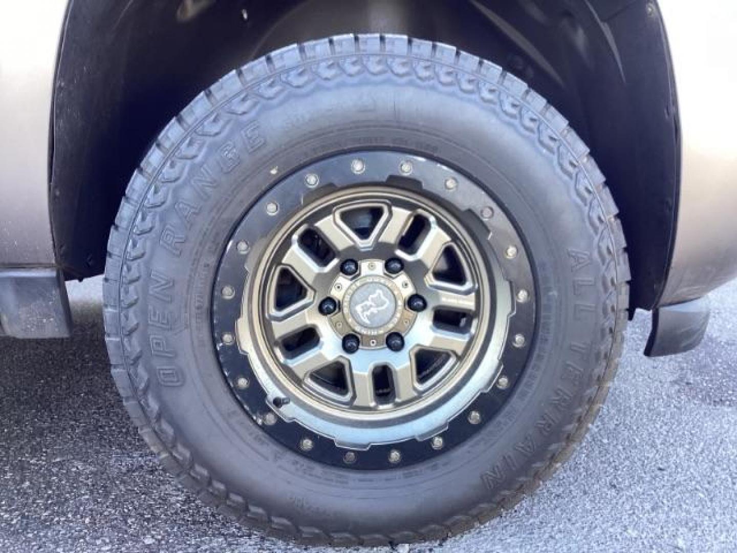 2013 GRAY /Ebony Leather Interior Chevrolet Suburban LTZ 1500 4WD (1GNSKJE71DR) with an 5.3L V8 OHV 16V FFV engine, 6-Speed Automatic transmission, located at 1235 N Woodruff Ave., Idaho Falls, 83401, (208) 523-1053, 43.507172, -112.000488 - Photo#23