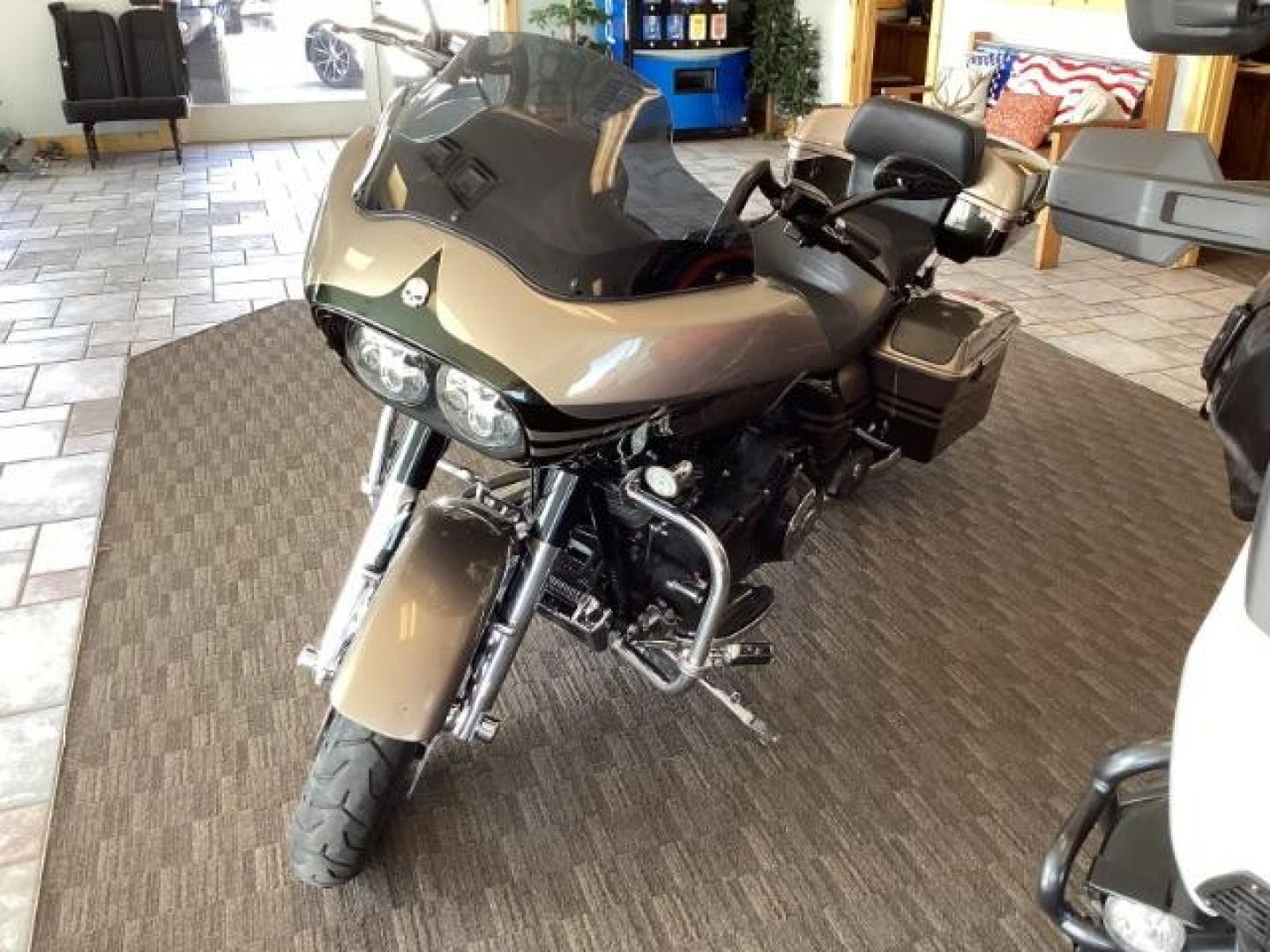 2013 Harley-Davidson FLTRXSE - (1HD1TC815DB) with an 1800CC engine, located at 1235 N Woodruff Ave., Idaho Falls, 83401, (208) 523-1053, 43.507172, -112.000488 - Photo#1