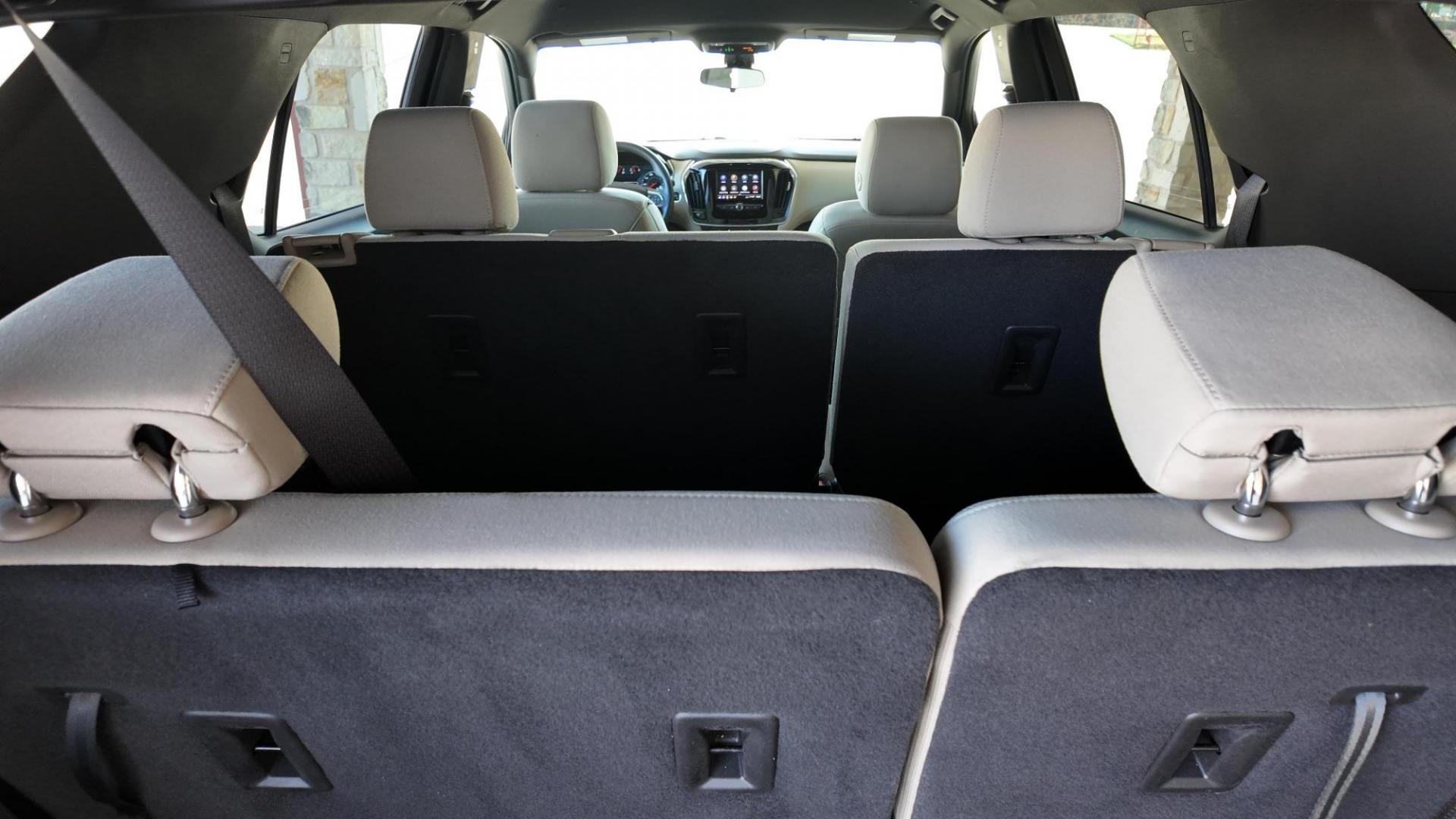 2022 Summit White /Jet Black/Chai Chev Trav 76543 (1GNERFKW3NJ) with an 3.6L V6 DOHC 24V engine, 9-Speed Automatic transmission, located at 1235 N Woodruff Ave., Idaho Falls, 83401, (208) 523-1053, 43.507172, -112.000488 - Photo#10