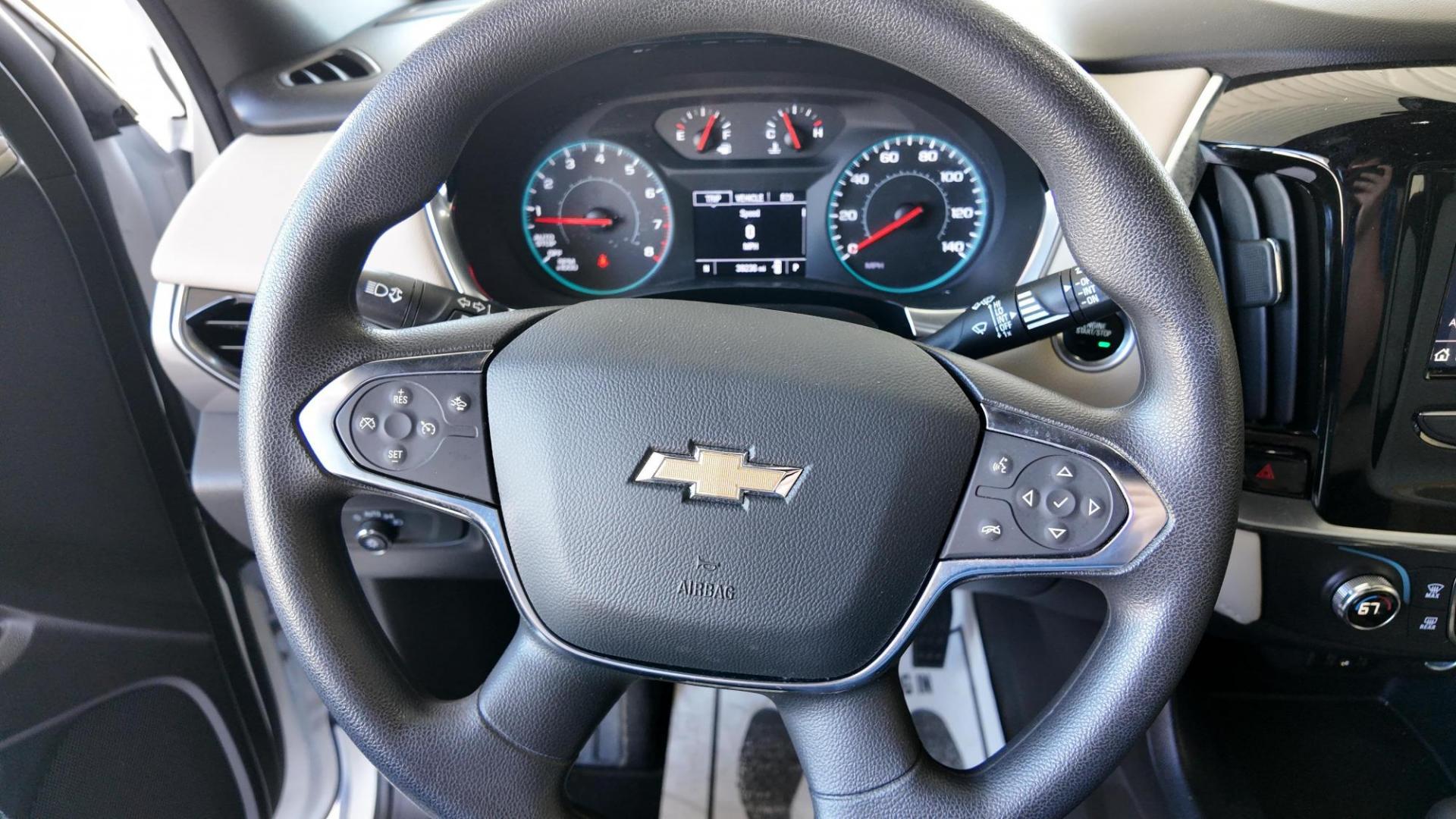 2022 Summit White /Jet Black/Chai Chev Trav 76543 (1GNERFKW3NJ) with an 3.6L V6 DOHC 24V engine, 9-Speed Automatic transmission, located at 1235 N Woodruff Ave., Idaho Falls, 83401, (208) 523-1053, 43.507172, -112.000488 - Photo#15